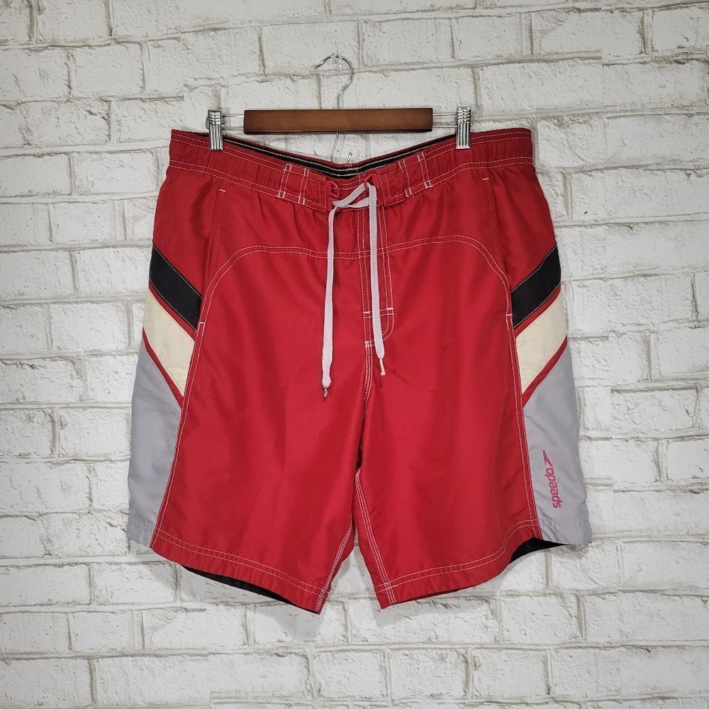 Speedo red swim trunks - Picture 5 of 12